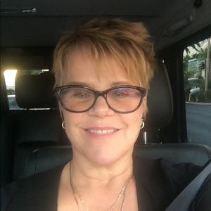 Meet your Posher, Carolyn